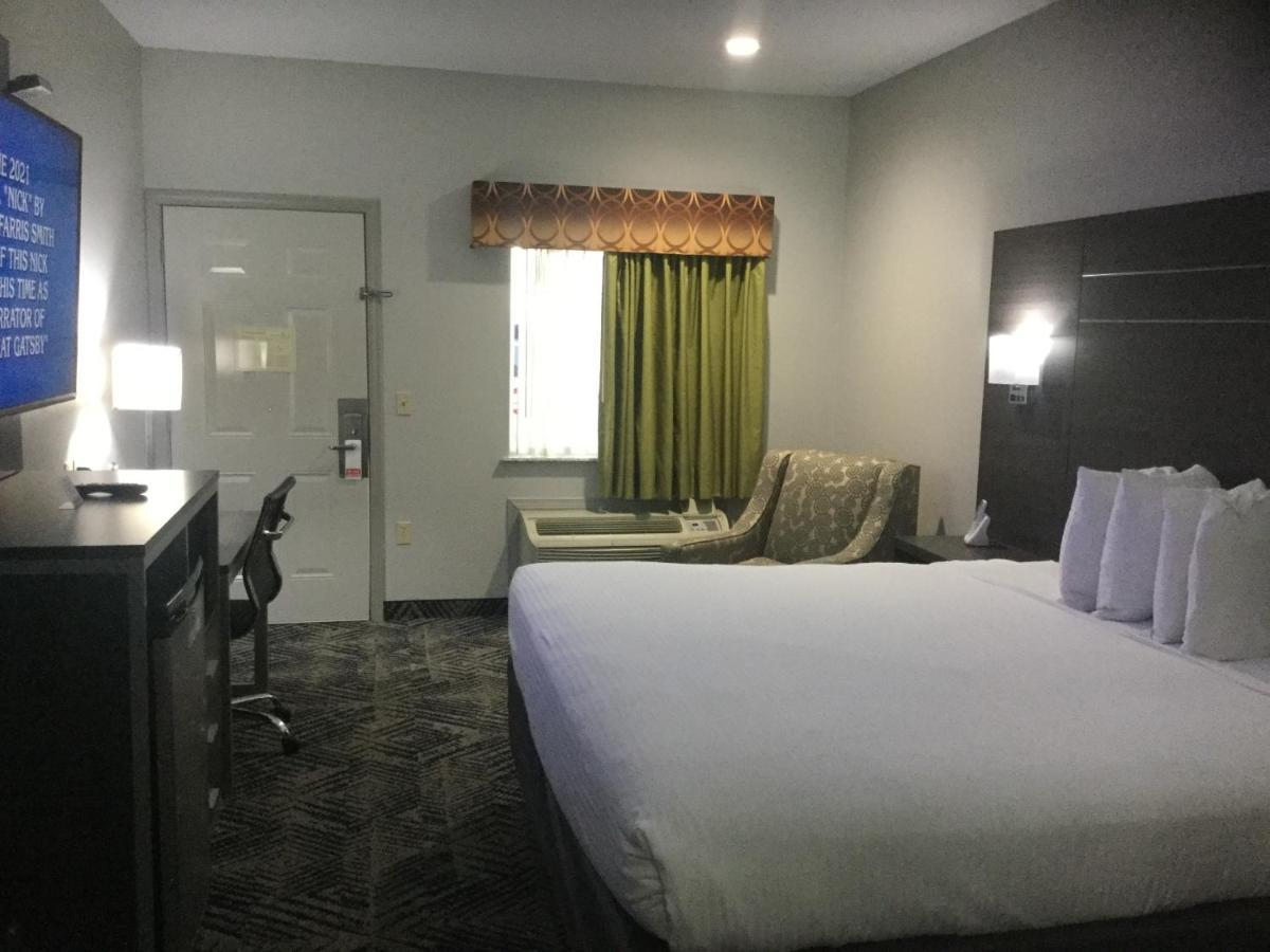 Muskogee Inn And Suites מראה חיצוני תמונה
