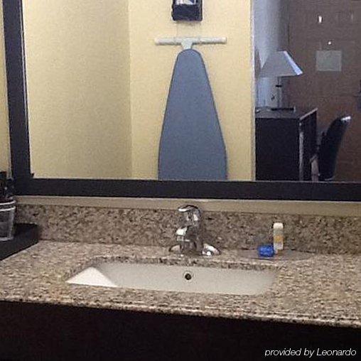 Muskogee Inn And Suites מראה חיצוני תמונה